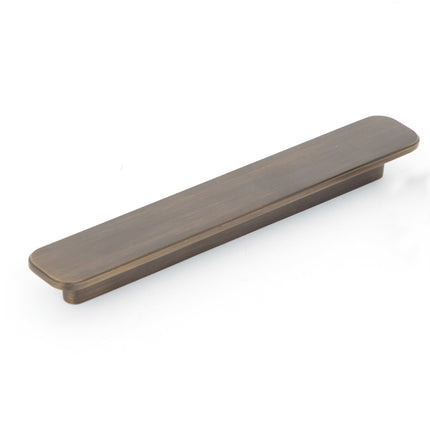 Buy Aspen By Momo Handles distributed by Trademaster, prices starting from $36.00. Shipping option available Australia wide or Click & Collect. A refined cabinetry handle, crafted from solid brass and available in five beautiful finishes, the Aspen has be