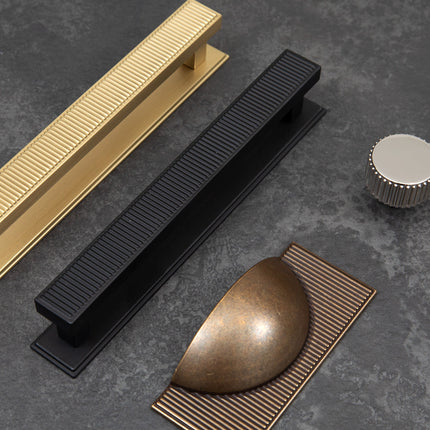 Buy Barrington By Momo Handles from $22.00 - Shipping Australia wide or Click & Collect option. Designed in-house and exclusive to Momo Handles. This signature collection, features a stunning ribbed texture, taking elements of inspiration from Art Deco de