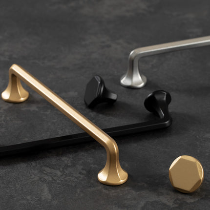Buy Caselle By Momo Handles from $22.00 - Shipping Australia wide or Click & Collect option. With its distinct blend of contemporary and traditional styling, this is the perfect collection for transitional cabinetry. Handle sizing and technical informatio